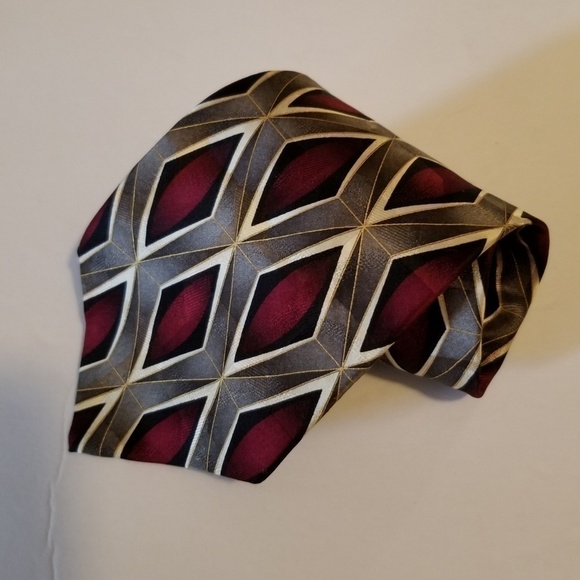 Sale 5/$25 Ziggurat Geometric Green Maroon 100% Silk Necktie - Picture 1 of 5